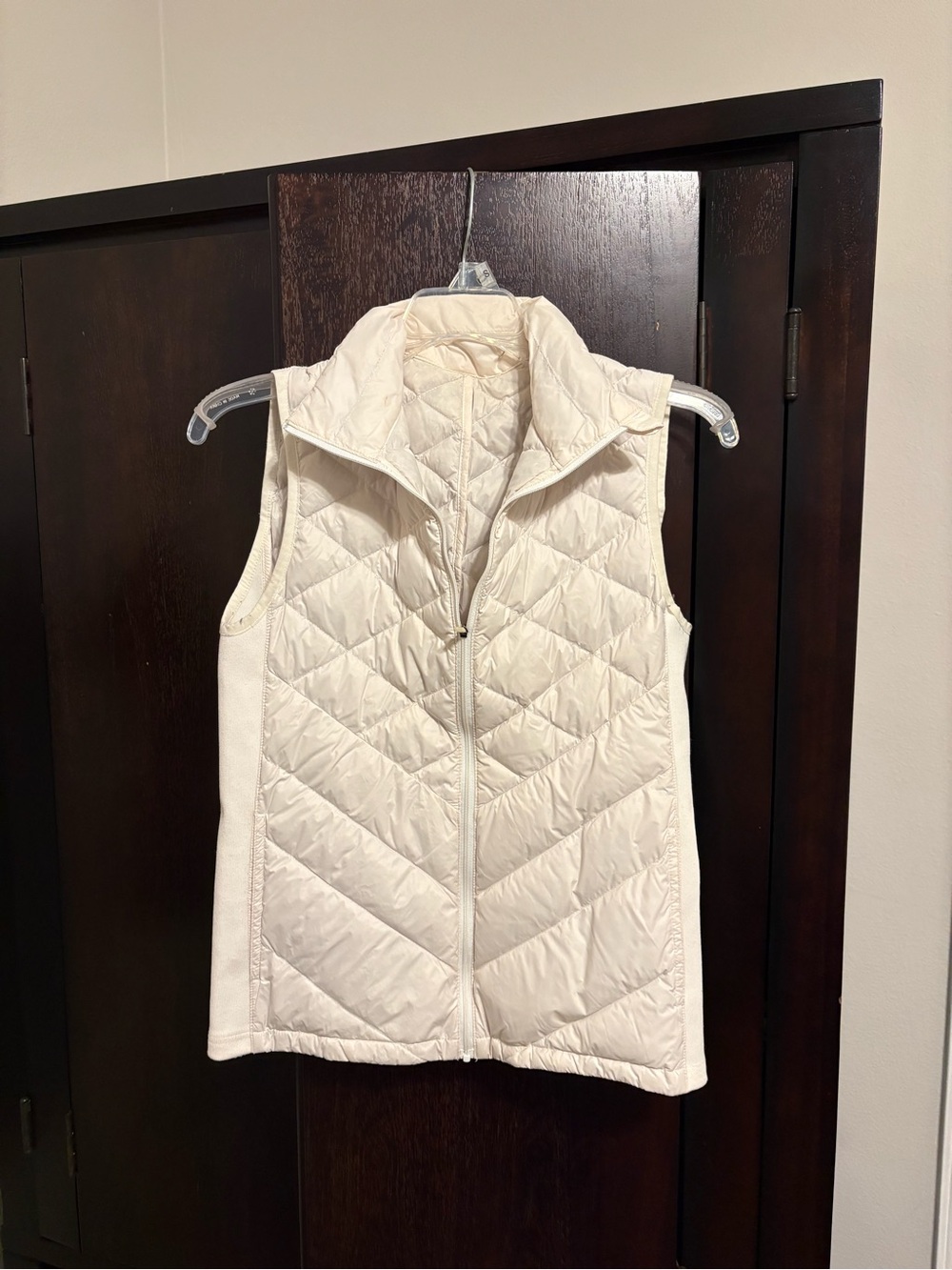 Lucy Activewear White Down Puffer Vest Quilted Hood Size S